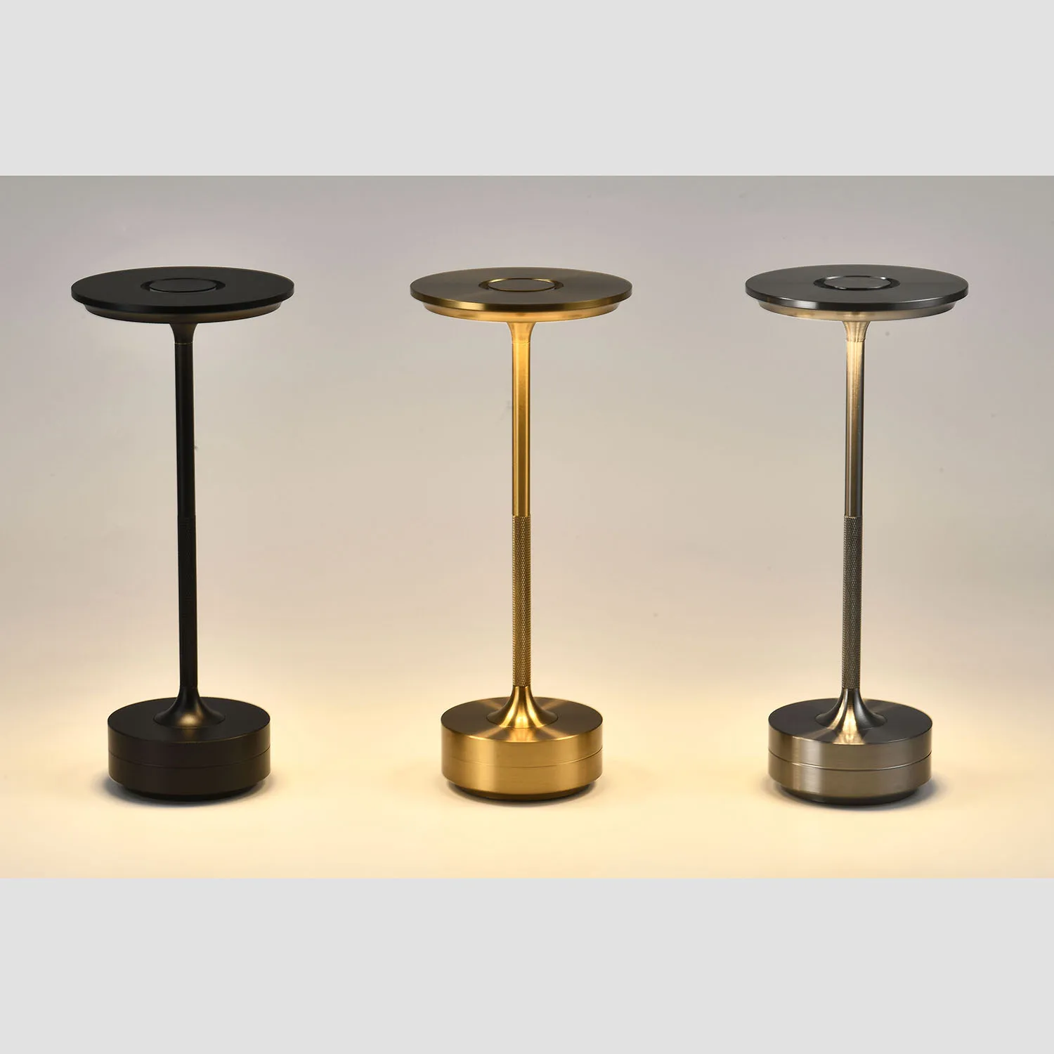 Popular design cordless table lamp  can customize color restaurant battery LED table lamp modern