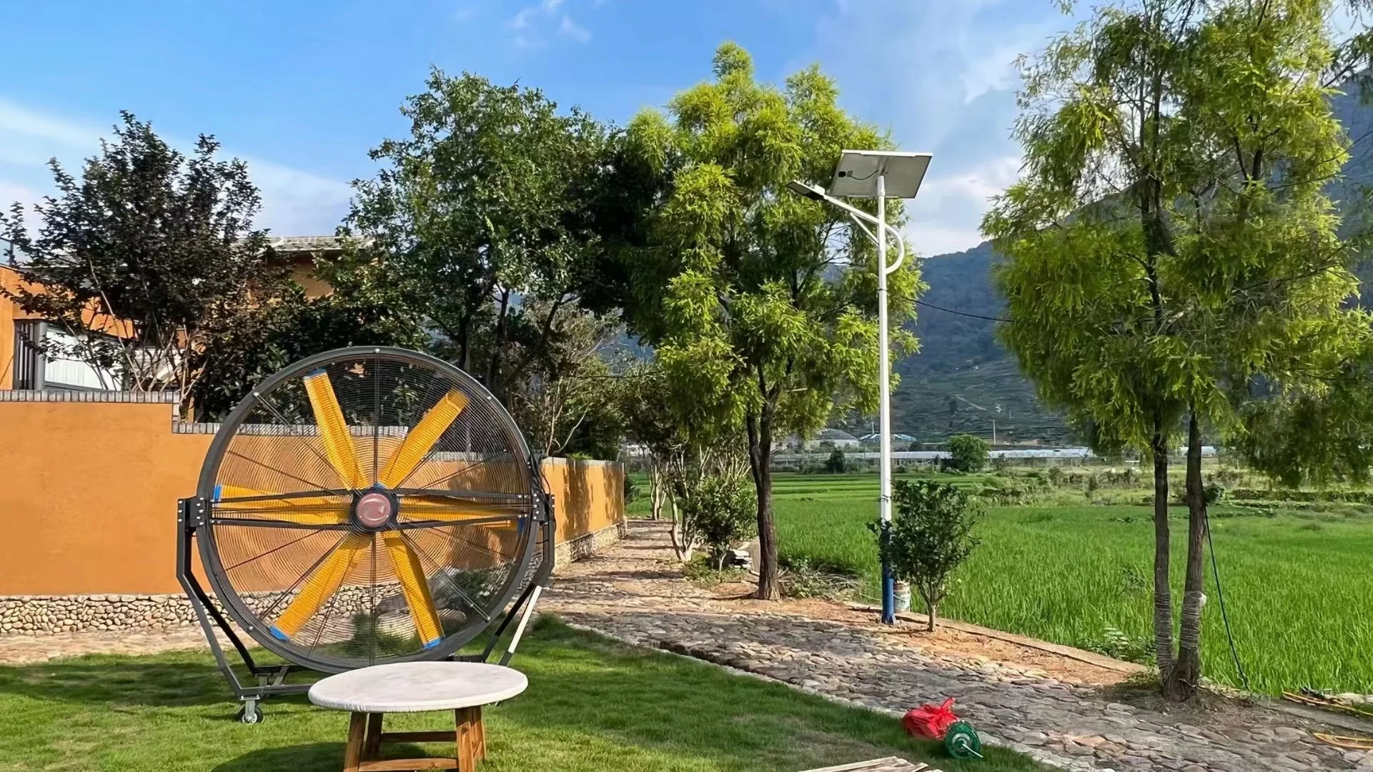 Quality guarantee 6.56ft diameter New Type Portable High Strength Aluminum Blades Large Floor Fans