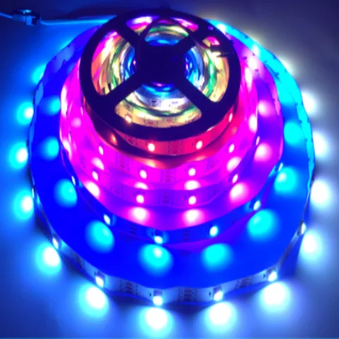 Красочные светодиодные полосы Rgb IP67 водонепроницаемые DC5V 60 90 света 40 м (2 рулона 20 м) Bluetooth Sma пейзаж