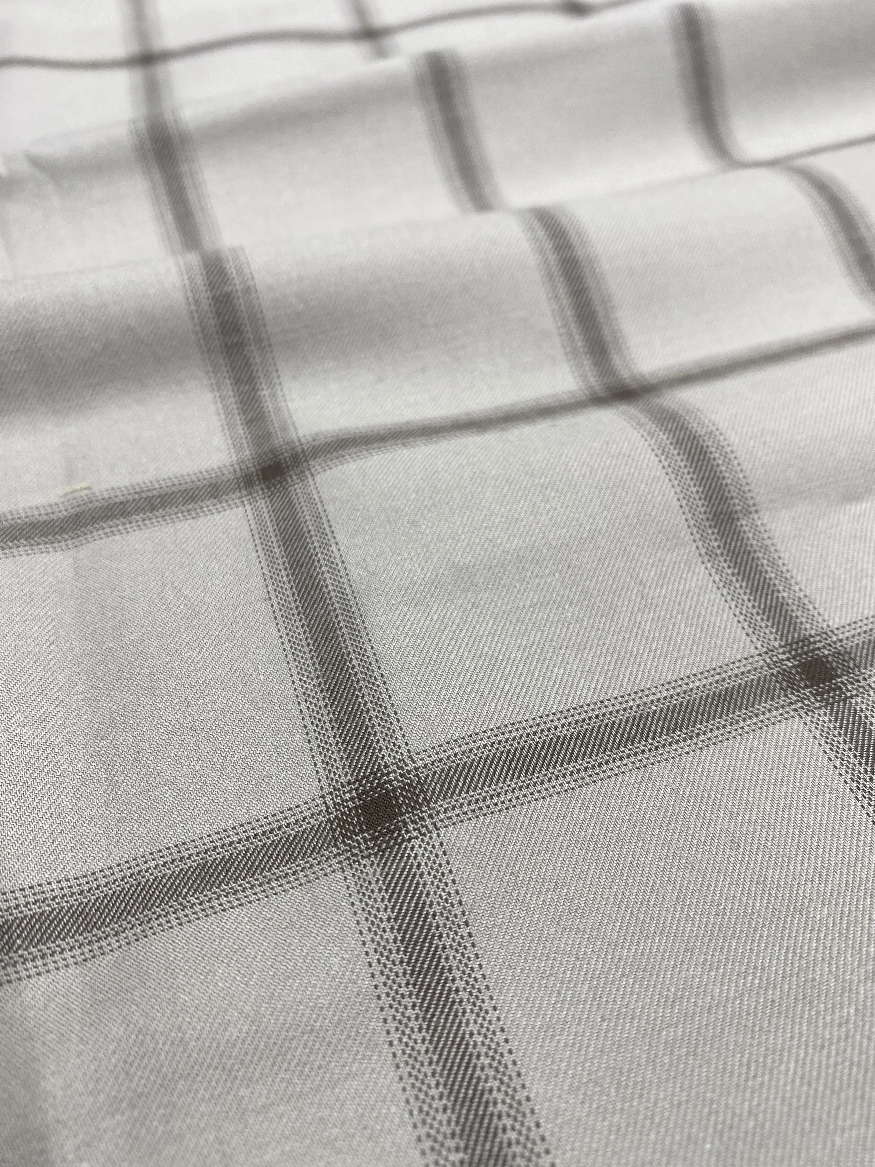 Изготовленная на заказ мягкая устойчивая к разрыву легкая пряжа окрашенная хлопчатобумажная ткань