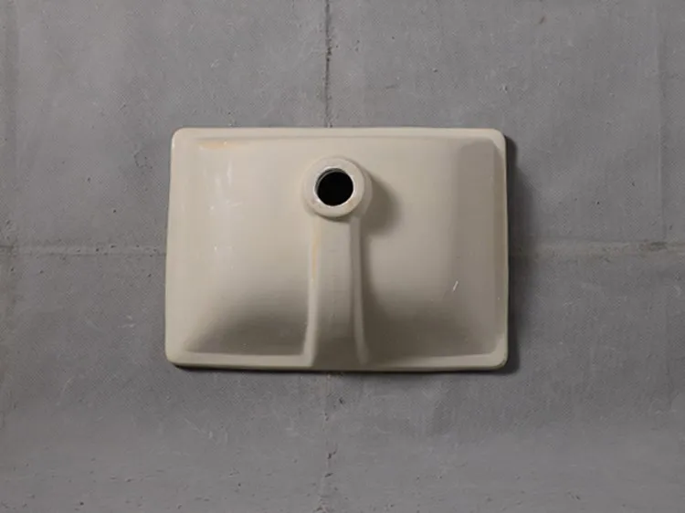 Керамическая раковина CUPC 18 дюймов для отелей прочная высококачественная маленькая прямоугольная встраиваемого монтажа из фарфора