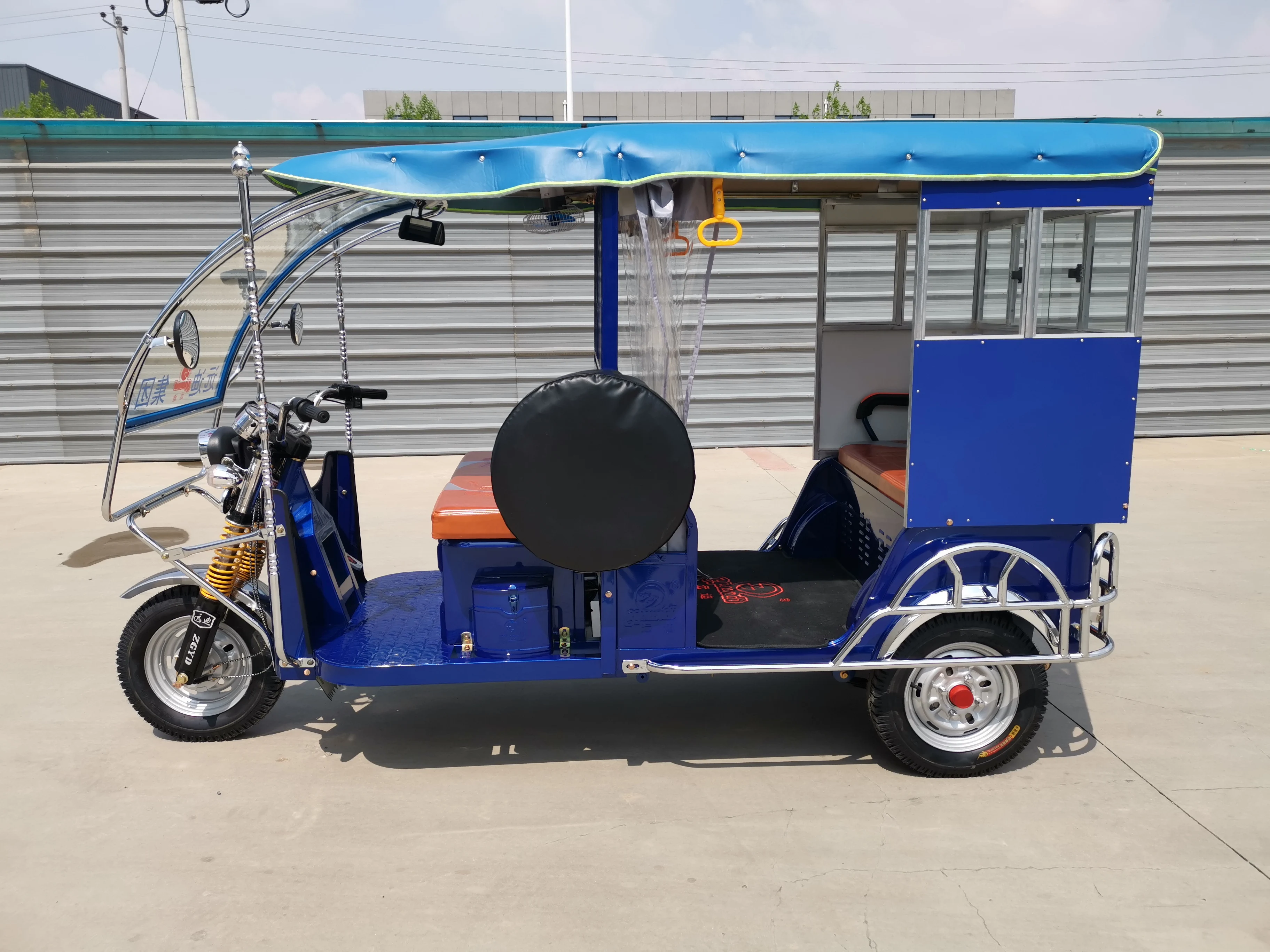 ELECTRIC TRICYCLE USE FOR PASSENGERS NEW DESIGN E RICKSHAW MADE IN CHINA