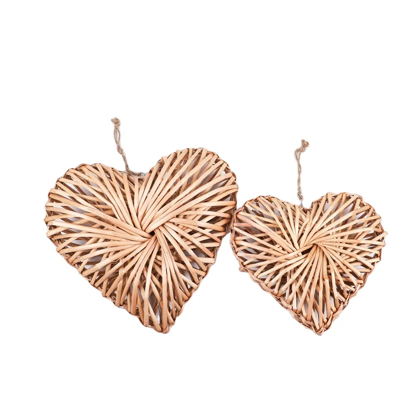 Best Design Wholesale Cheaper Handmade Wicker Willow  Heart For Home Decoration Christmas Decoration