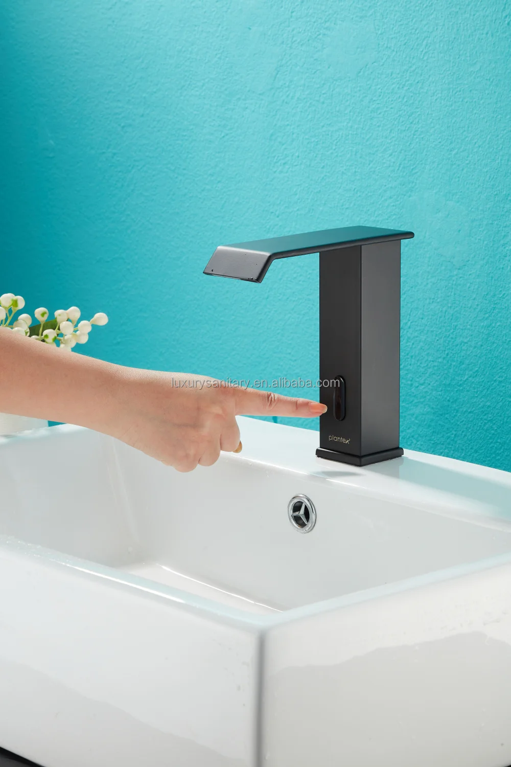 high quality non touch inductive sensor automatic faucet waterfall tap