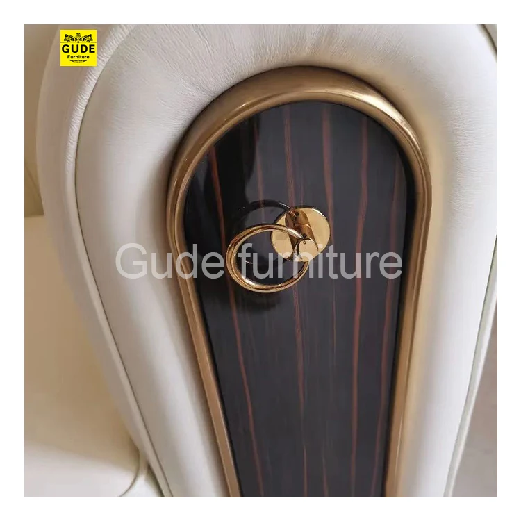 Luxury Living Room Furniture White Leather Upholstered Chesterfield Sofa Set Solid Wood Sofa Set GUDE Sofaset Living Room Modern