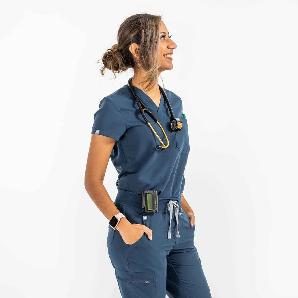 Rayon Nurse Uniform 2022 Styles Unisex Customized Nursing Scrubs With Pockets Stylish Health Care Scrubs Joggers Nursing Set