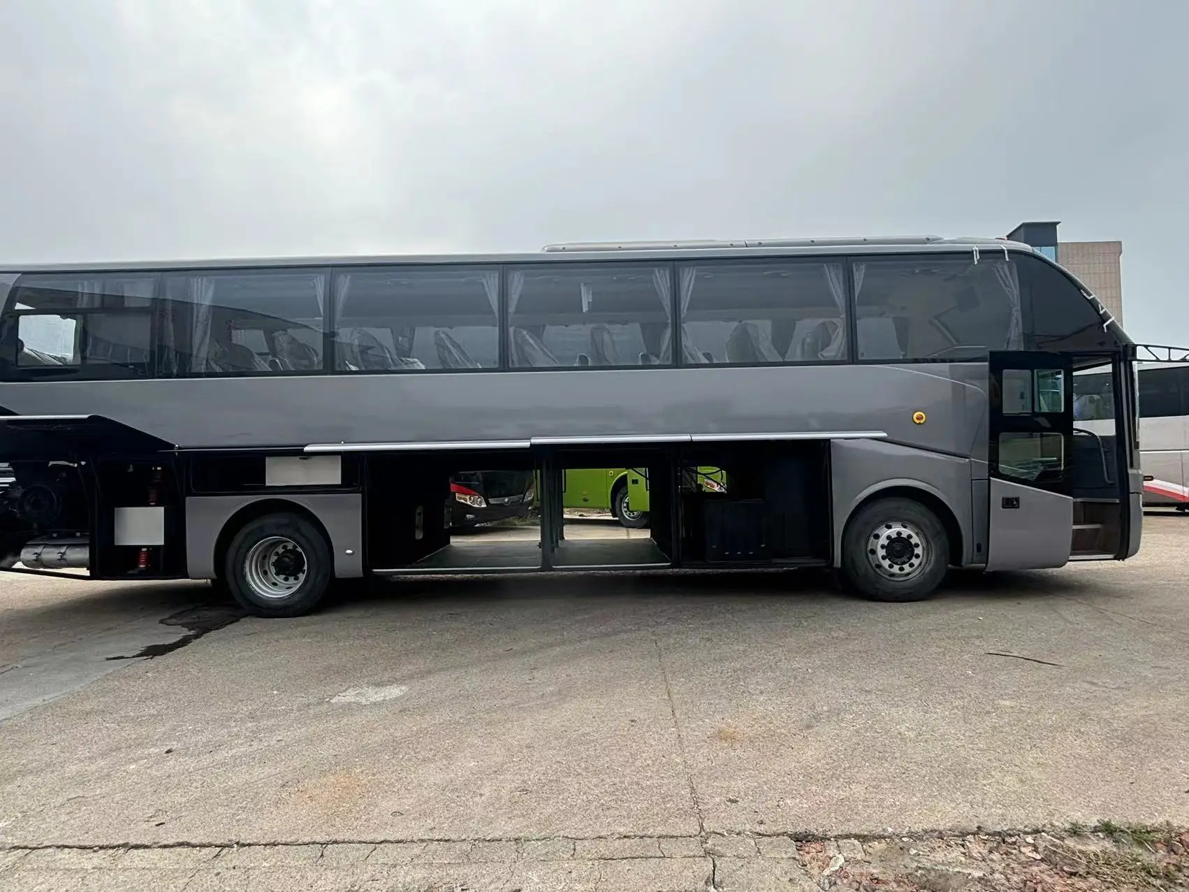 60 65 70 мест автобус ytong ztong передний задний двигатель Подержанный хорошая цена пассажирский для продажи