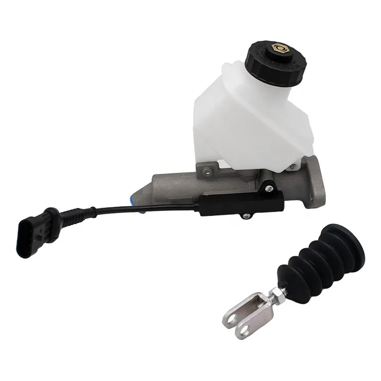 Factory Direct Price Aluminum Heavy-duty Truck Foton Auman GTL Truck Parts Clutch Master Cylinder With Oil