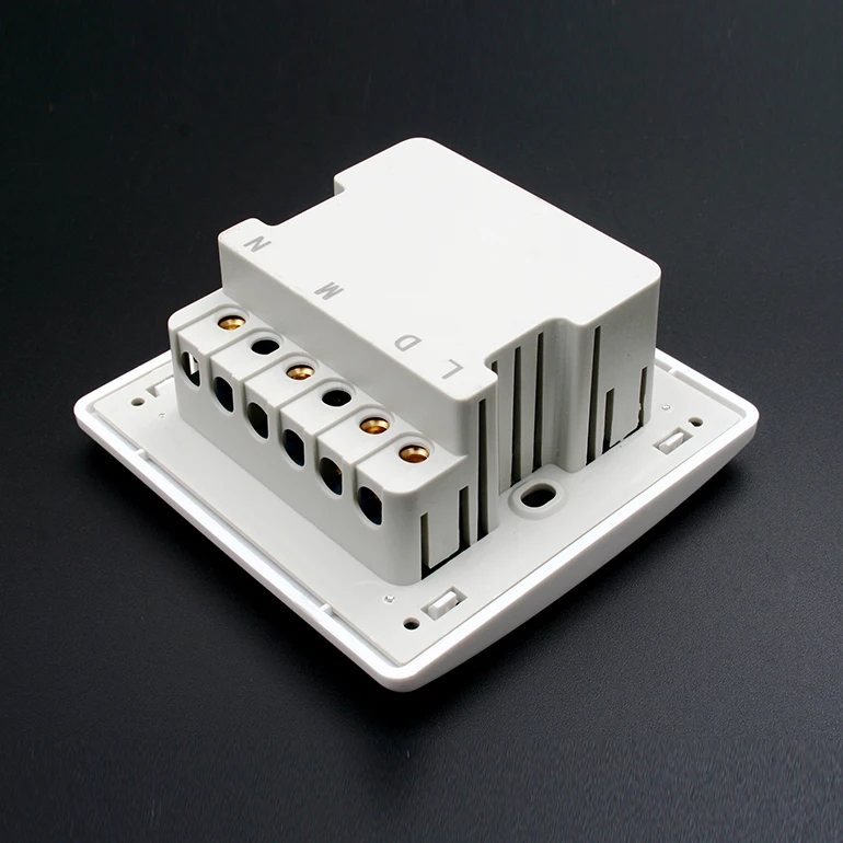 Touch doorplate with DND, make up room