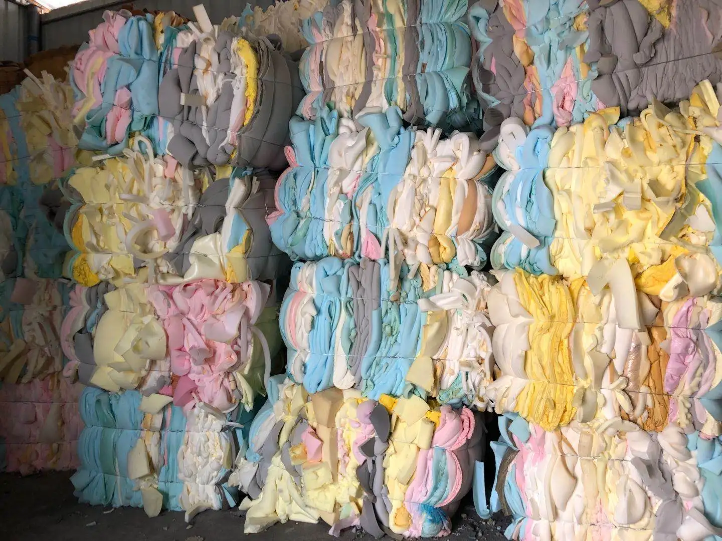 Wholesale Clean And Dry Recycled Plastic PU Foam Scraps Plastic foam Scraps pu foam scrap in bales