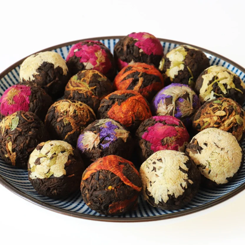 Hot selling Chinese Tea gift ball shape Pu er & flowers Blooming tea  from Yunnan