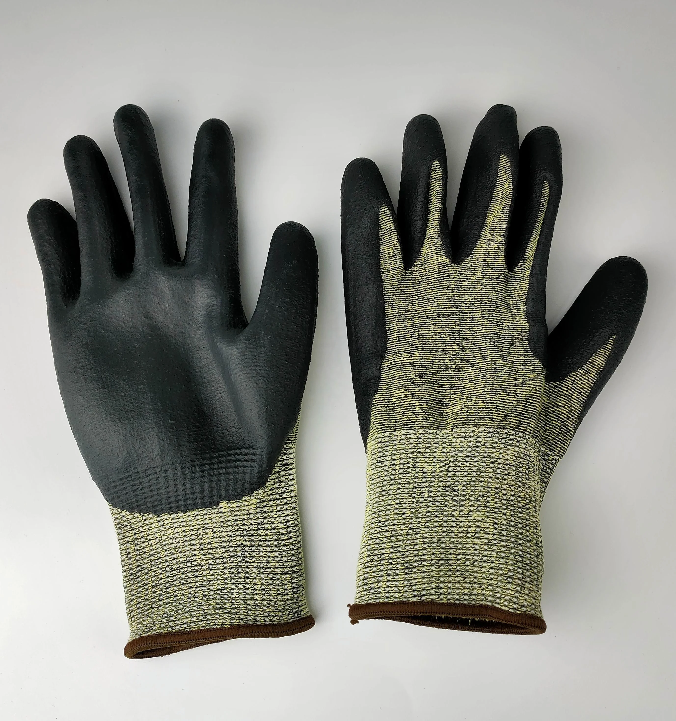 YUALN CR104KF New Design Anti Cut Gloves Nitrile Dipping Foam Finish ANSI Level A7