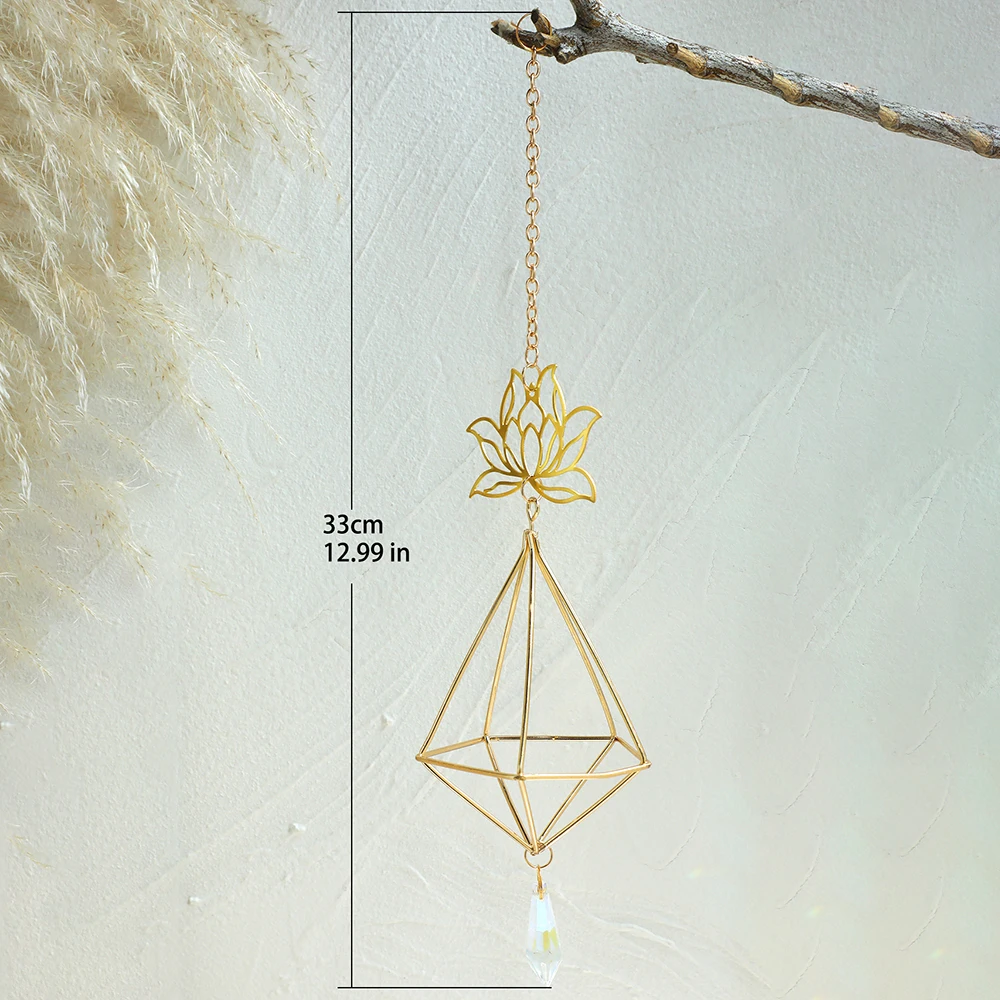 Air Plant Holder Hanging Planter Tillandsia Air Fern Plant Hanger Crystal Suncatcher Metal Triangular Rack Balcony Decorations