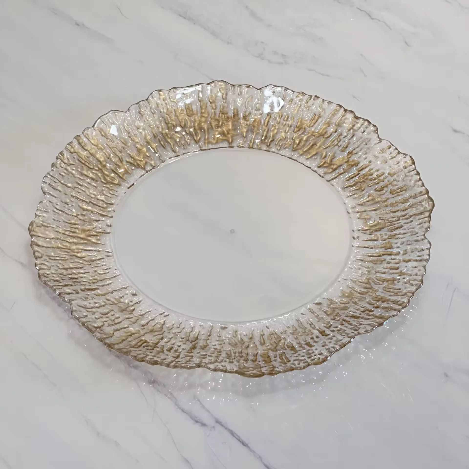Wedding Decorate Gold Rim Acrylic Clear Transparent Charger Plates 13 Inches Round Dinning Table Plates