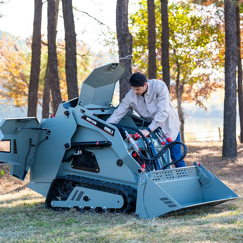 Diesel Mini Compact Telehandler Telescopic Skid Steer Loader With Various Attachment For Sale