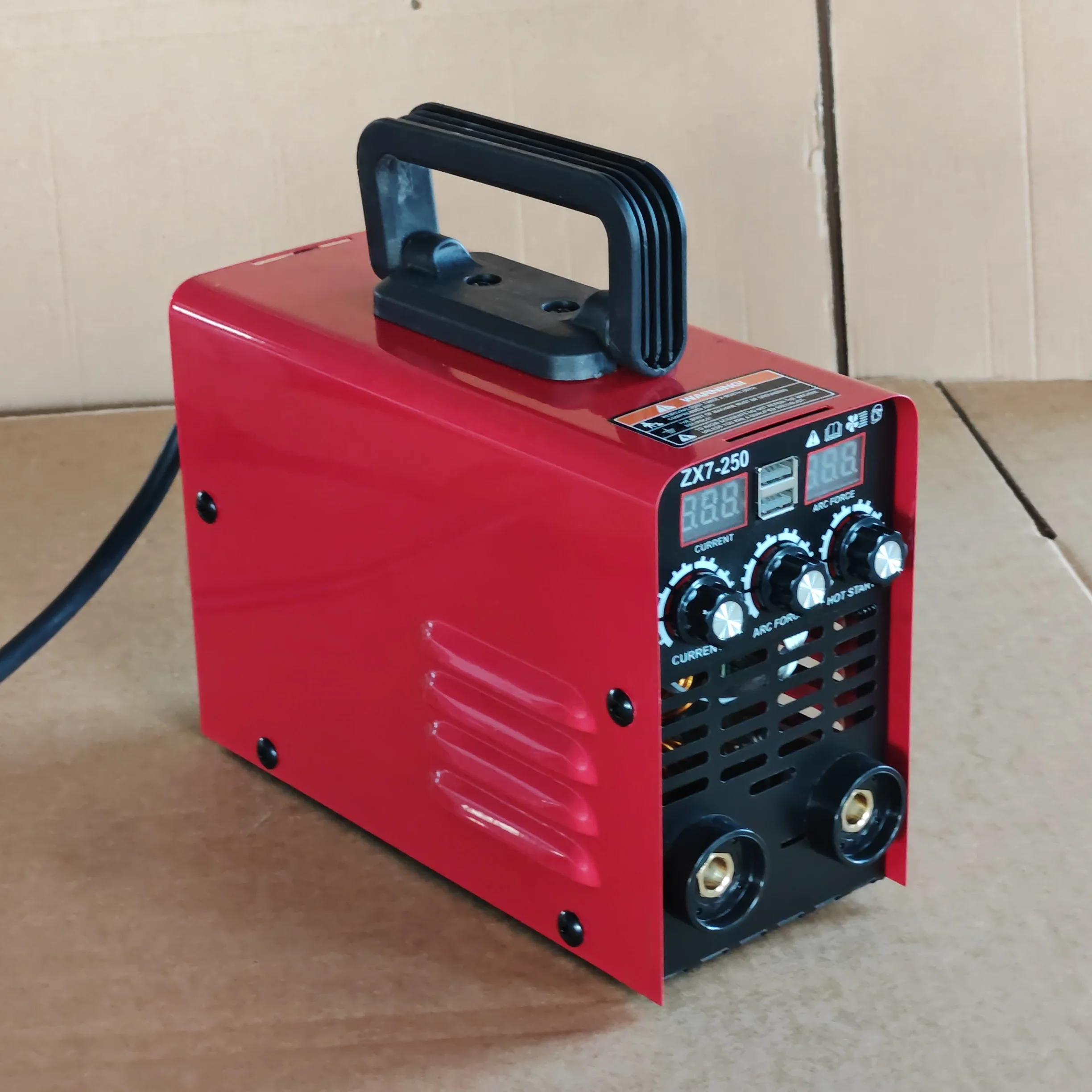 Manufacturer Wholesales and Sells Portable  MMA Welding Machine With High Quality  Low Price arc MMA  250 315  welders