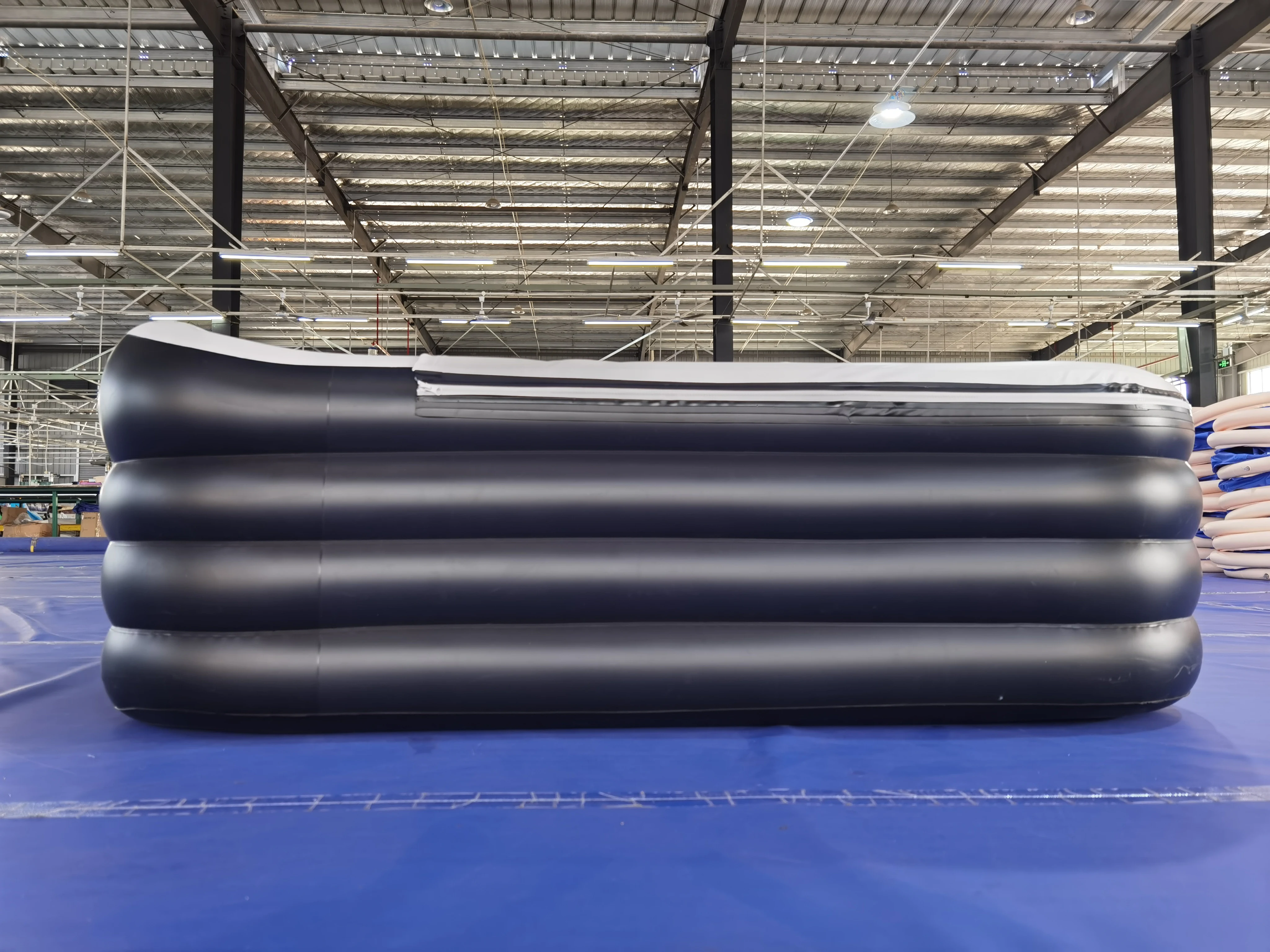 152*82*54cm Black Color Mini Adult Inflatable Portable Bathtub With Electron Air Pump