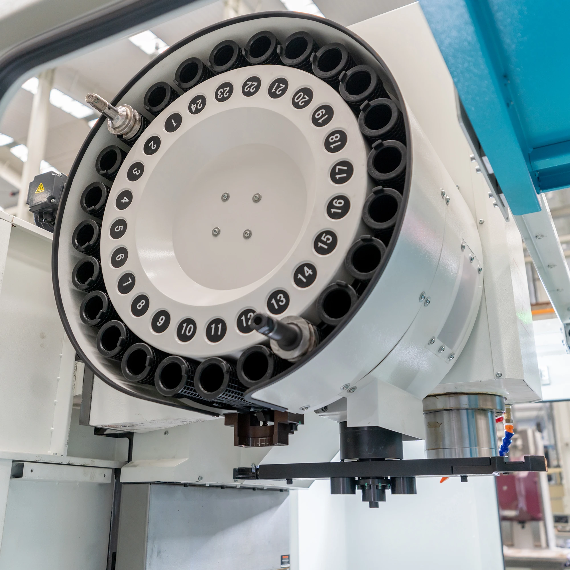 GT DMTG VMC850 Vertical Milling Machine Cnc Machining Center Tools 4 Spindles Machining Centre VMC855 Fresadora CNC