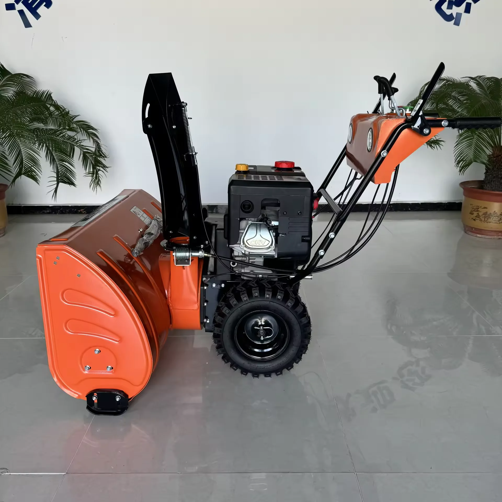 13hp легкий Снегоуборщик бензин с дешевой ценой