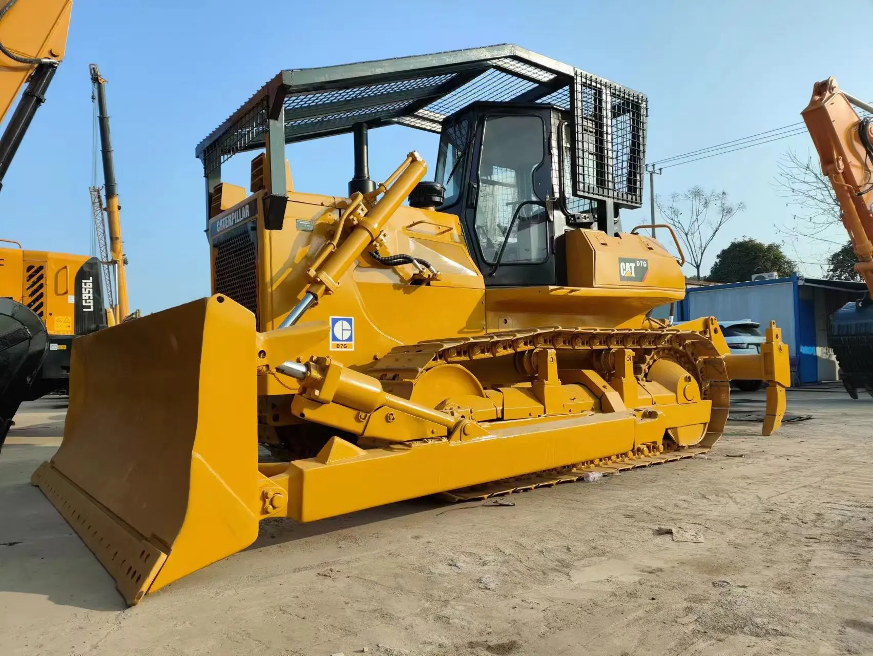 Japan used bulldozer high quality used cat D7G bulldozer with forest fence