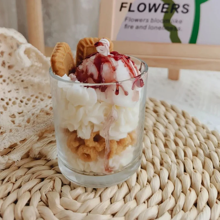 Handmade Private Label Lovely Dessert Ice Cream Scented Candles with Glass Jar