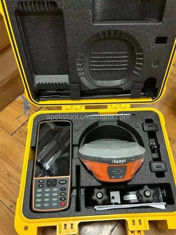 CHC E90 E91 E93 i73 i83 i90 ibase 624 channels 1408 channels GPS RTK GNSS