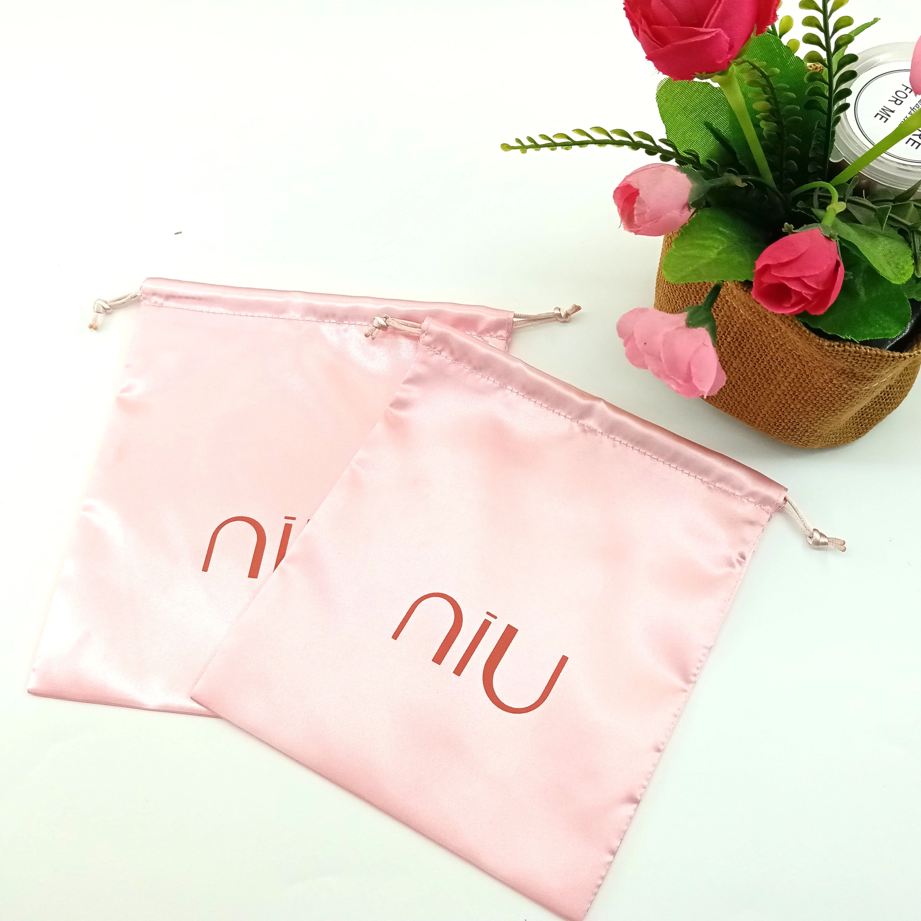 Luxury Silk satin pouch jewelry gift Mini Satin drawstring bags Dust satin bags with logo