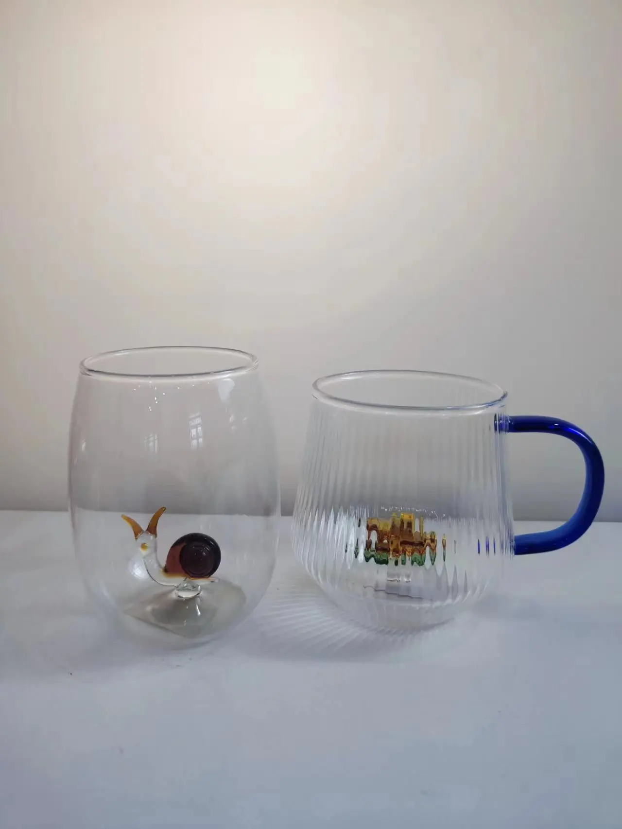 Wholesale Striped Glass Mug With 3D Flower Inside Hand Blown Food Grade Glass Cup With Handle Coffee Cup