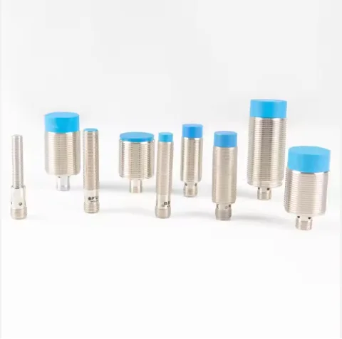 M8 M12 M18 M30 Proximity sensor 24v waterproof detection distance 2mm-25mm NPN pnp 3 wire proximity sensor switch