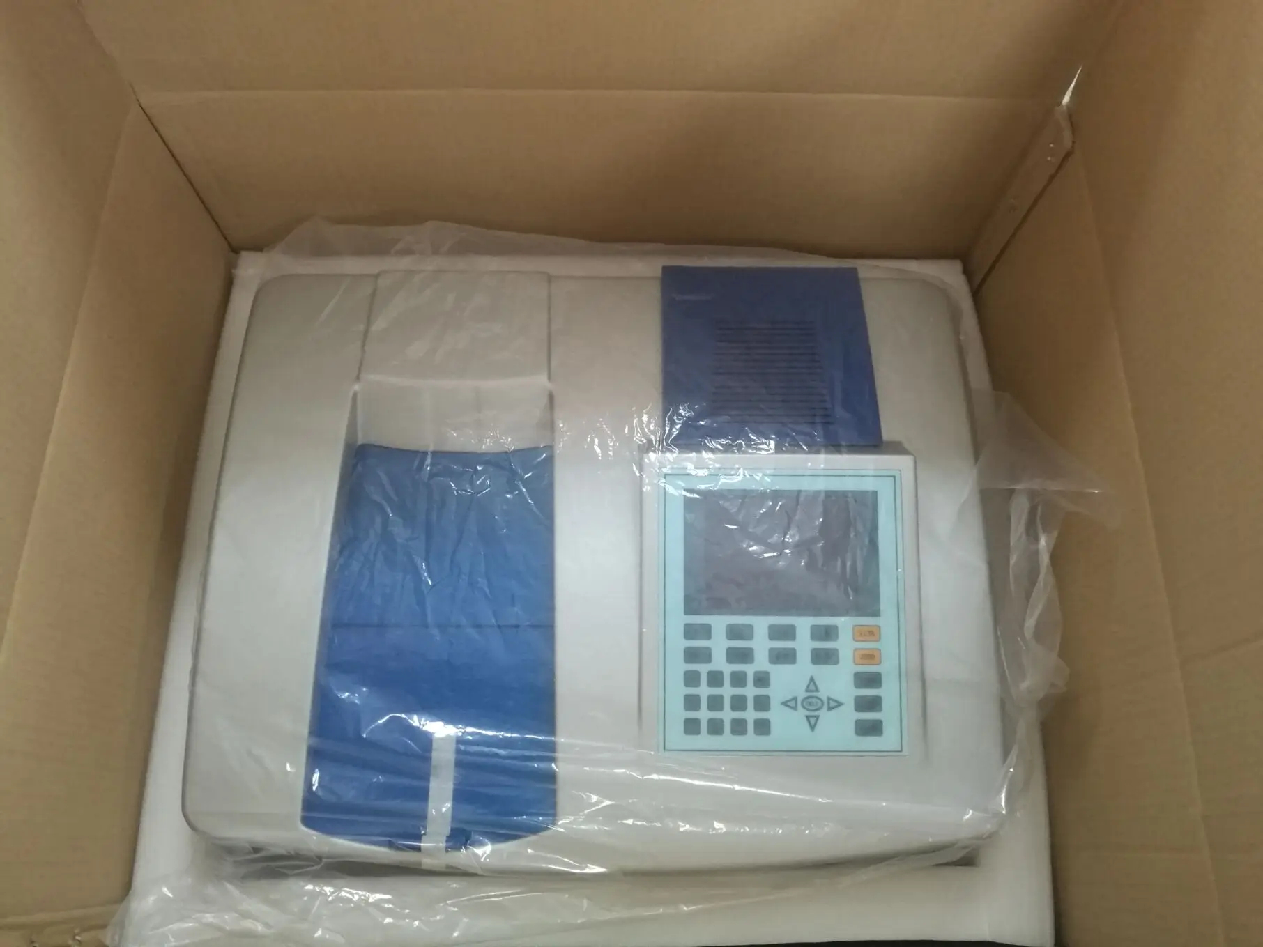  Спектрофотометр Benchtop UV VIS двойной