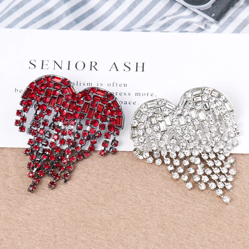 New Arrival High Quality Gun Black Plated Red Crystal Rhinestones Heart Tassel Jewelry Brooch Pin