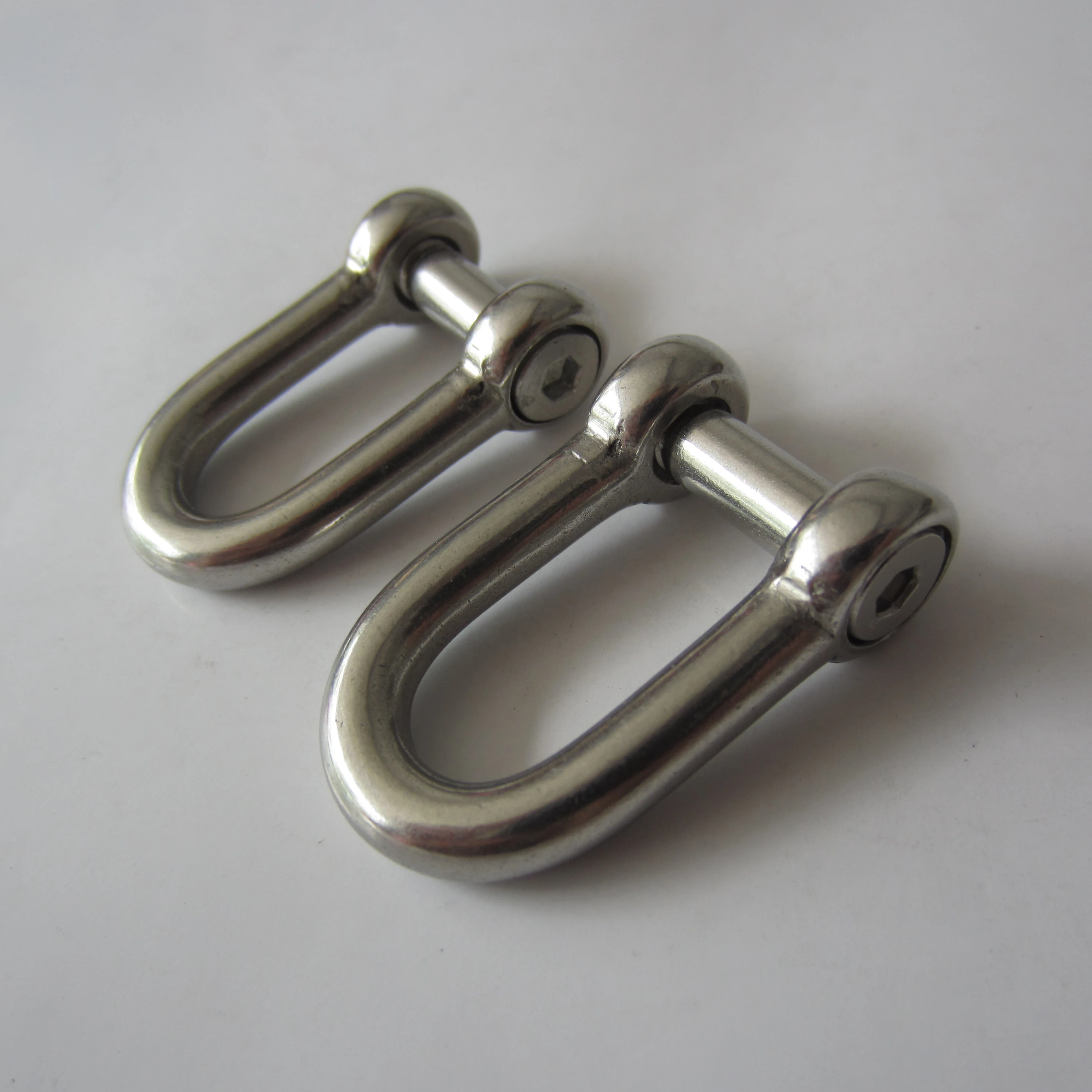 
Stainless steel Straight Dee Shackle With Hexagon Socket for marine and industrial rigging aplications 