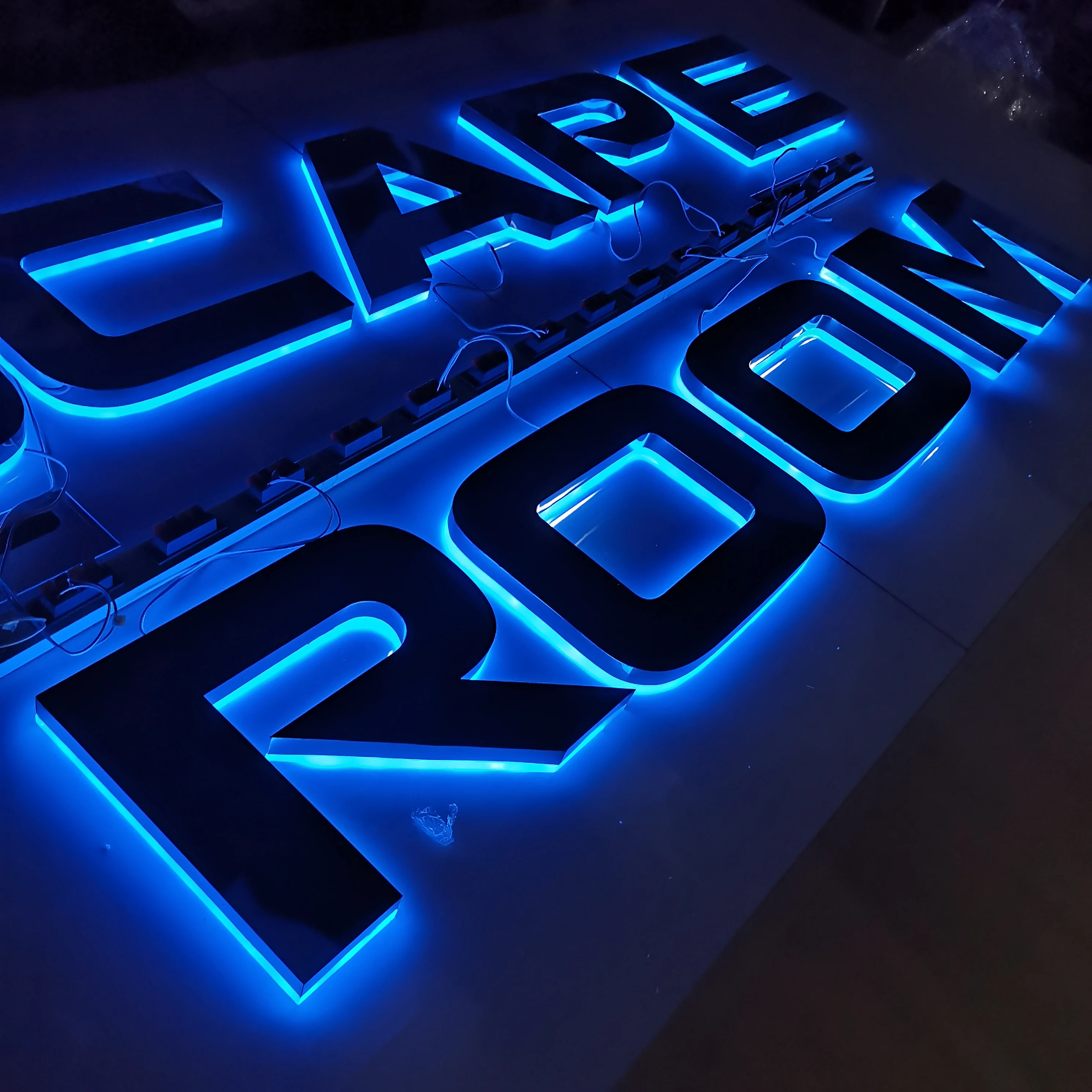 Manufacturer Custom Fast Shipping 3D Channel Advertising Signage Led Backlit Light Letter Sign