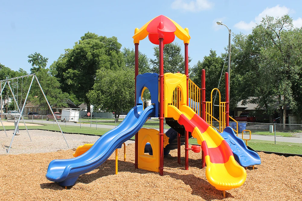 Hot Sale Kindergarten Plastic Slides Amusement Park Children Outdoor Playground Set