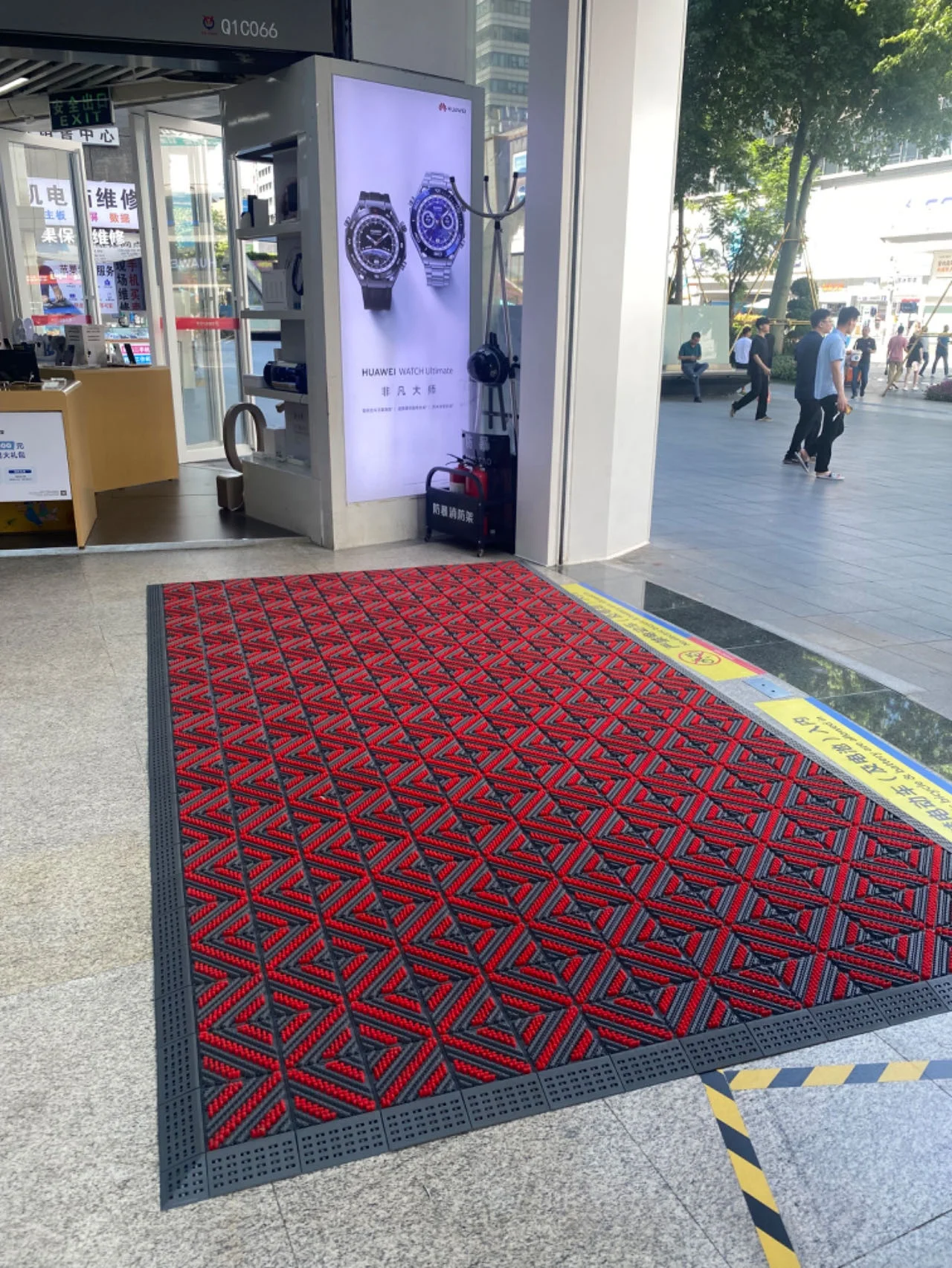 Brush Mat Interlocking Entrance Mat  China Manufacturers Clean Interlocking Floor Mat