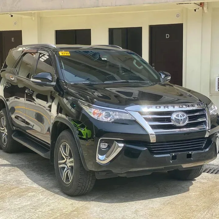 Изрядно подержанные автомобили черные TOYOTA FORTUNER SUV Новые Toyota Fortuner для продажи