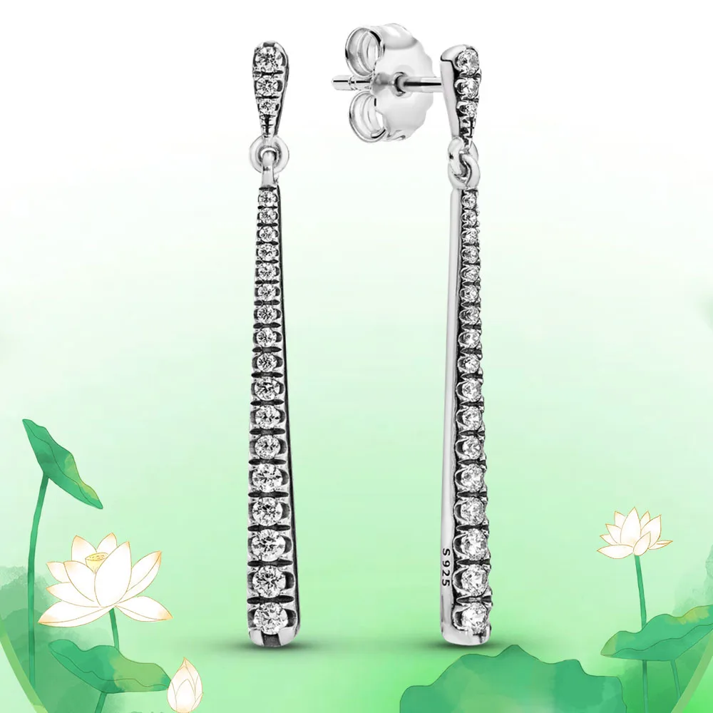 Elegant  925 sterling silver stud earrings for holiday gifts to family friends Dubai Silver Glitter party premium jewelry