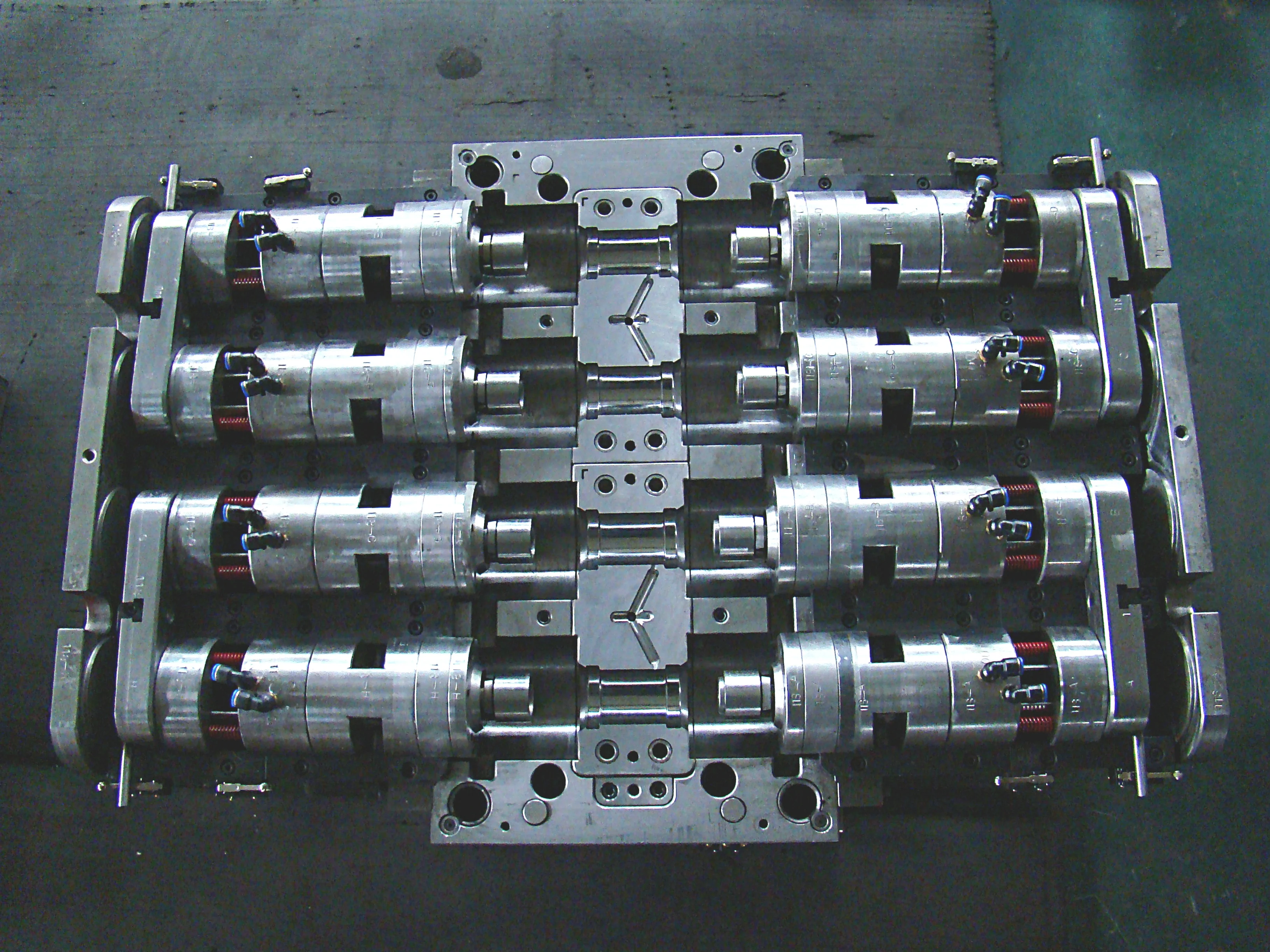 PVC Fitting Mould Maker Factory Standard Y TEE 90 Elbow Coupling Customized PVC Fitting Mold