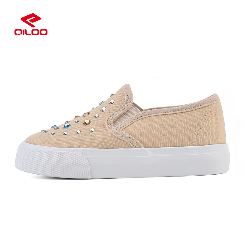 QILOO  Girls Sports Casual Slip On Shoes Fashionable Anime Style Low Top Winter Flat Design for Daily Summer Wear Wholesale