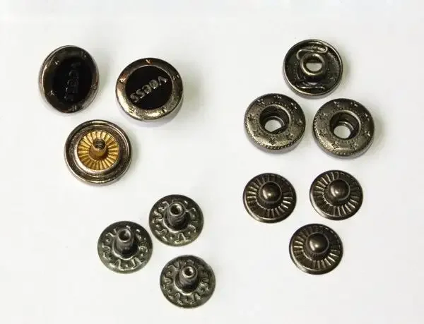 Automatic Metal Snap Button Fastener Spring Buckle Punching Spring Inserting Machine Assemble Button Making Machine for Assembly