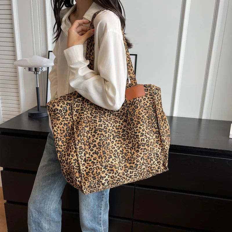 Women Large Capacity Leopard Printed Tote Bag Fashion Lightweight Canvas Shopping Handbag Shoulder Bag