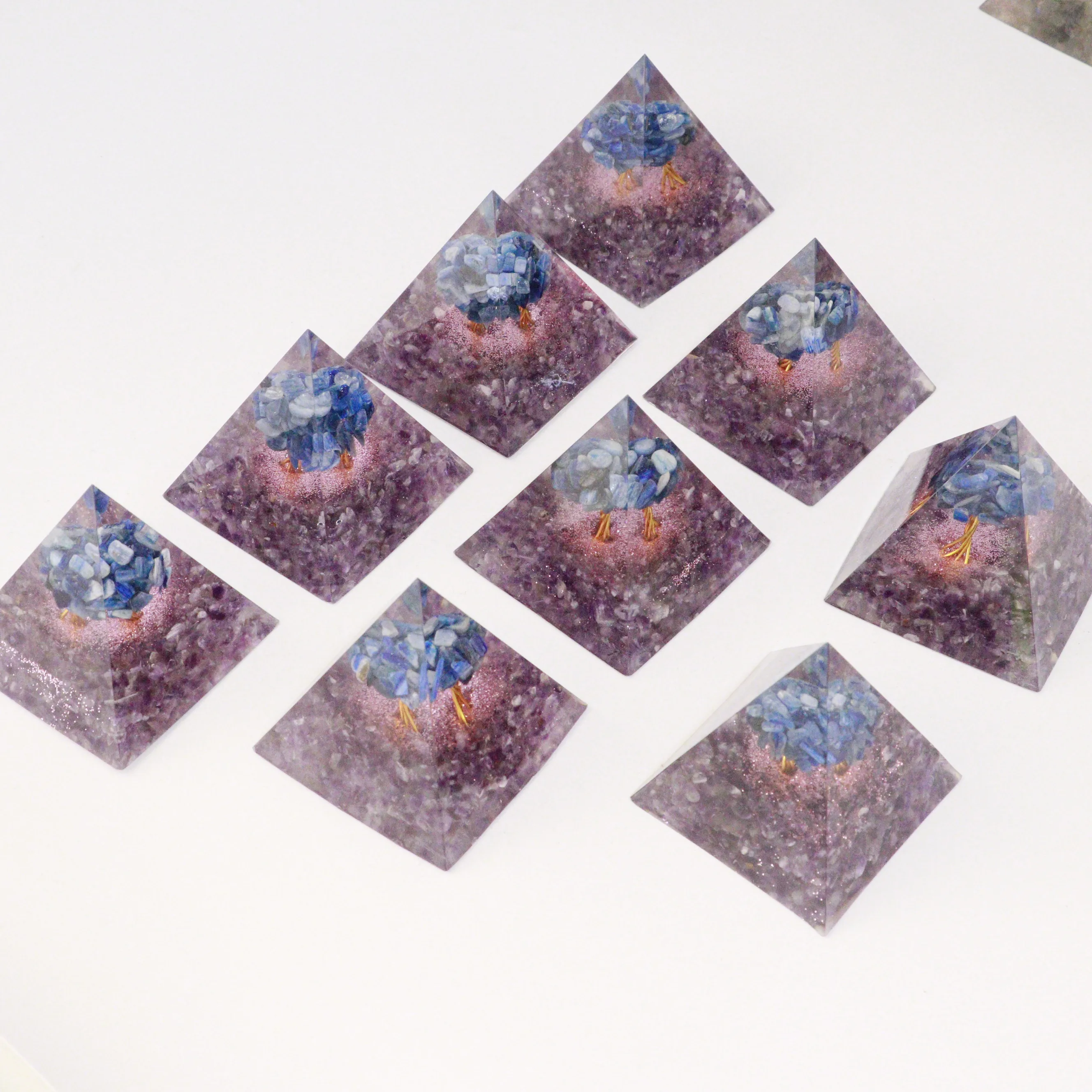 Wholesale  crystal  energy  orgonite  pyramid  natural crystal jewelry resin crafts for fengshui