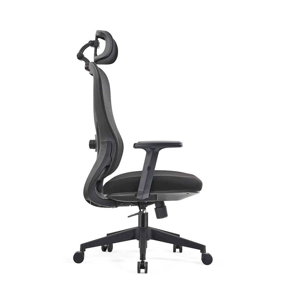 Эргономичное офисное кресло с регулируемым подголовником