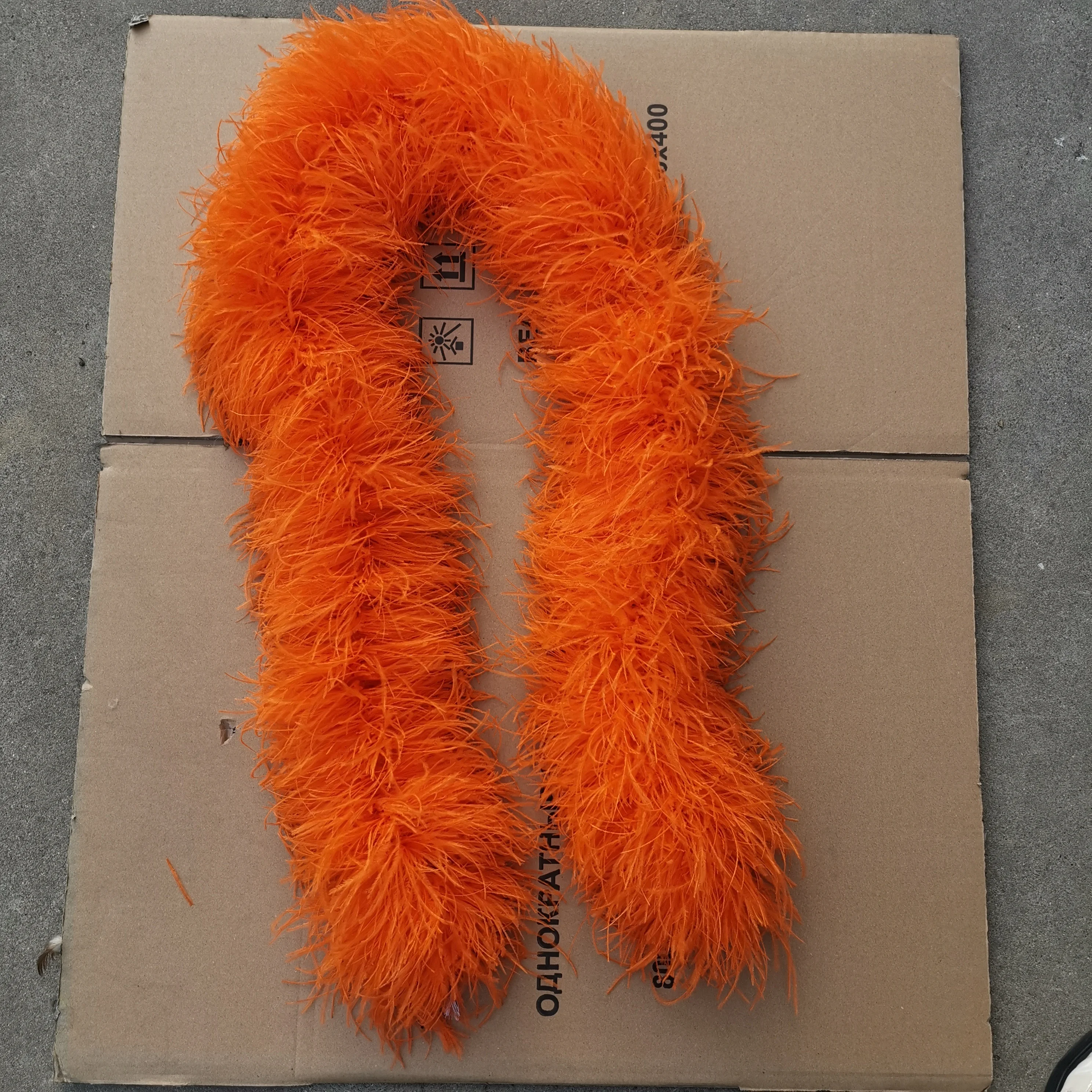 Cheap sale high quality natural 20 ply Fluffy Dyed Colorful curly Ostrich Feather Boas for carnival show decoration