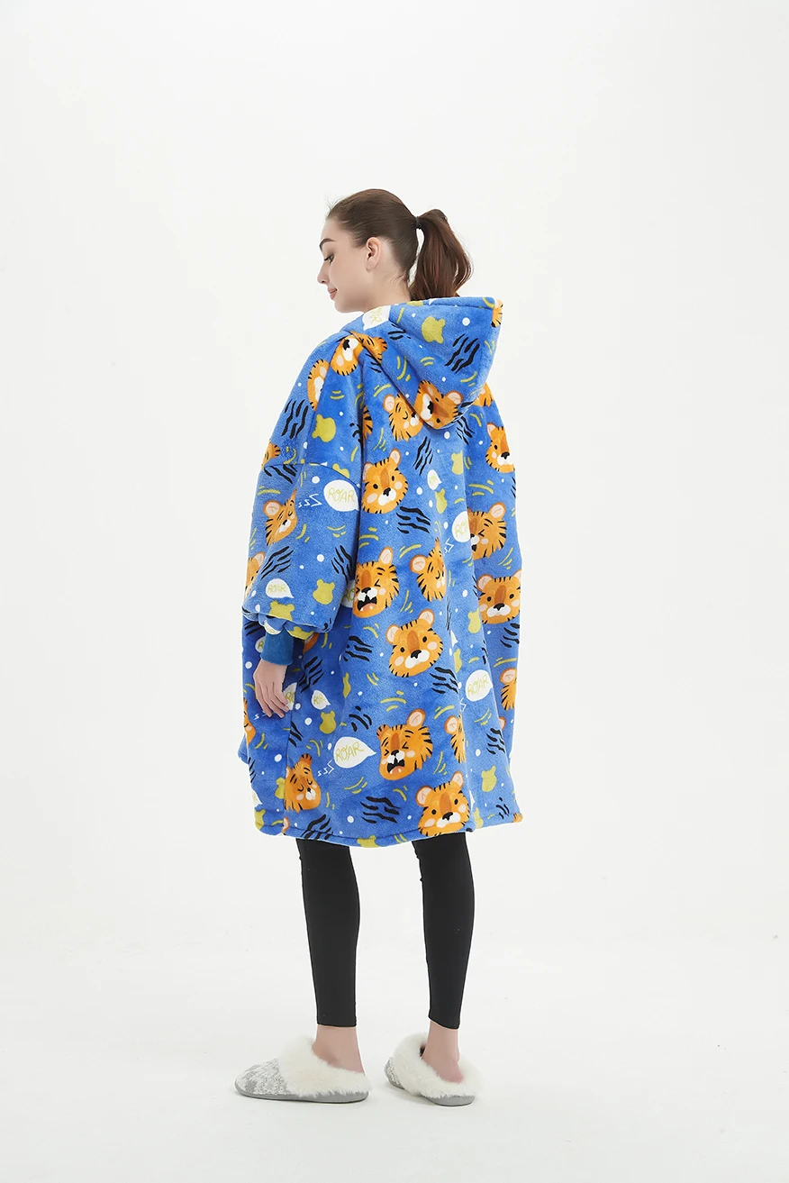 Factory wholesale print adult hoodie blanket sherpa personalized custom winter christmas flannel hooded blanket with sleeves