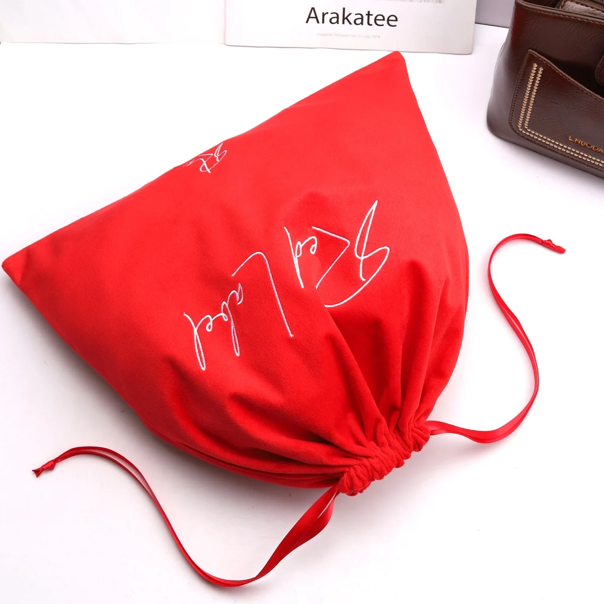 Custom Logo Printing Large Red Velvet Wedding Birthday Party Gift Jewelry Packing Bag Luxury Velvet Drawstring Dust Pouch Bag