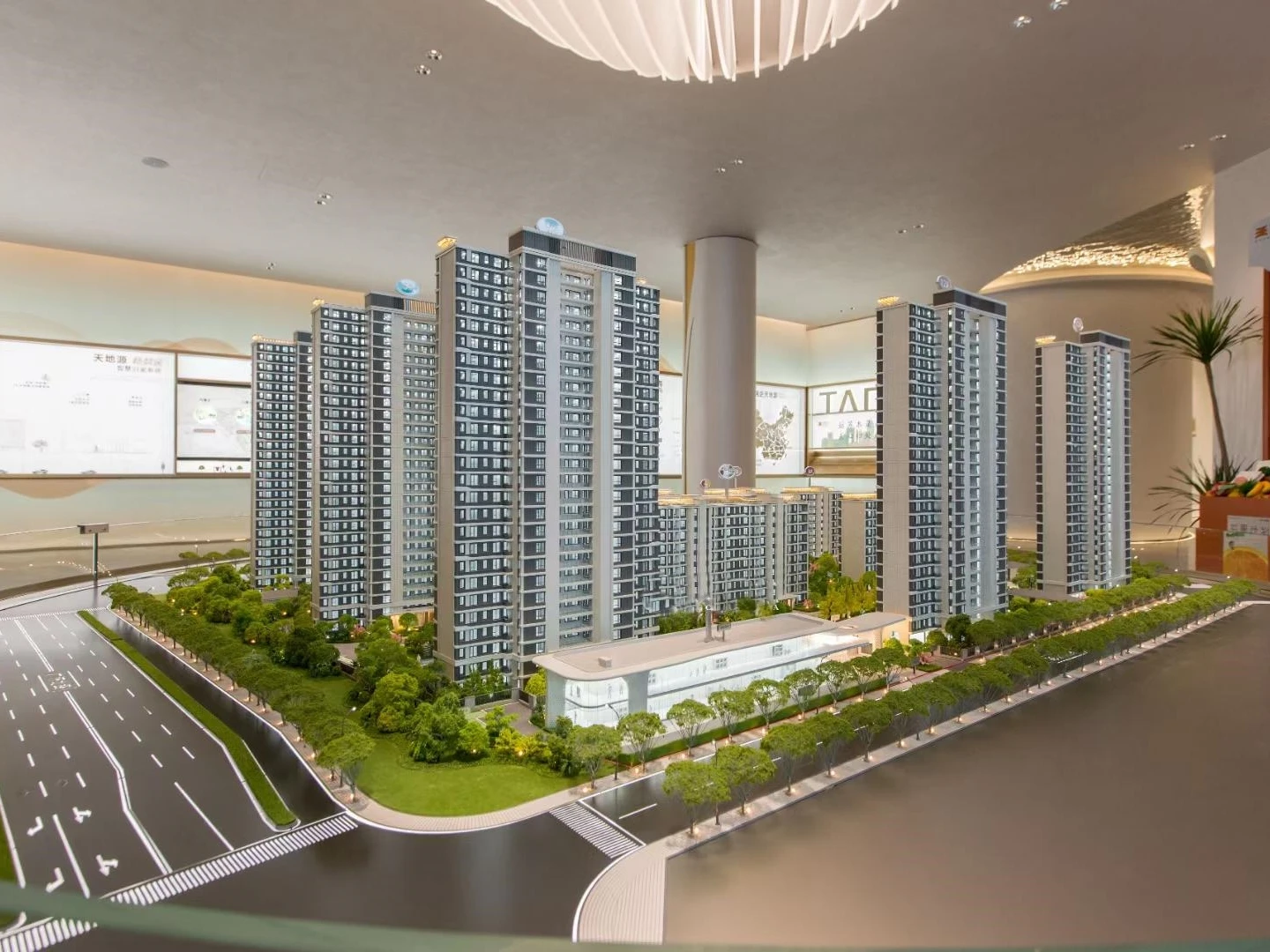 3D Miniature Scale Building Model Construction House Modeling for Real Estate model