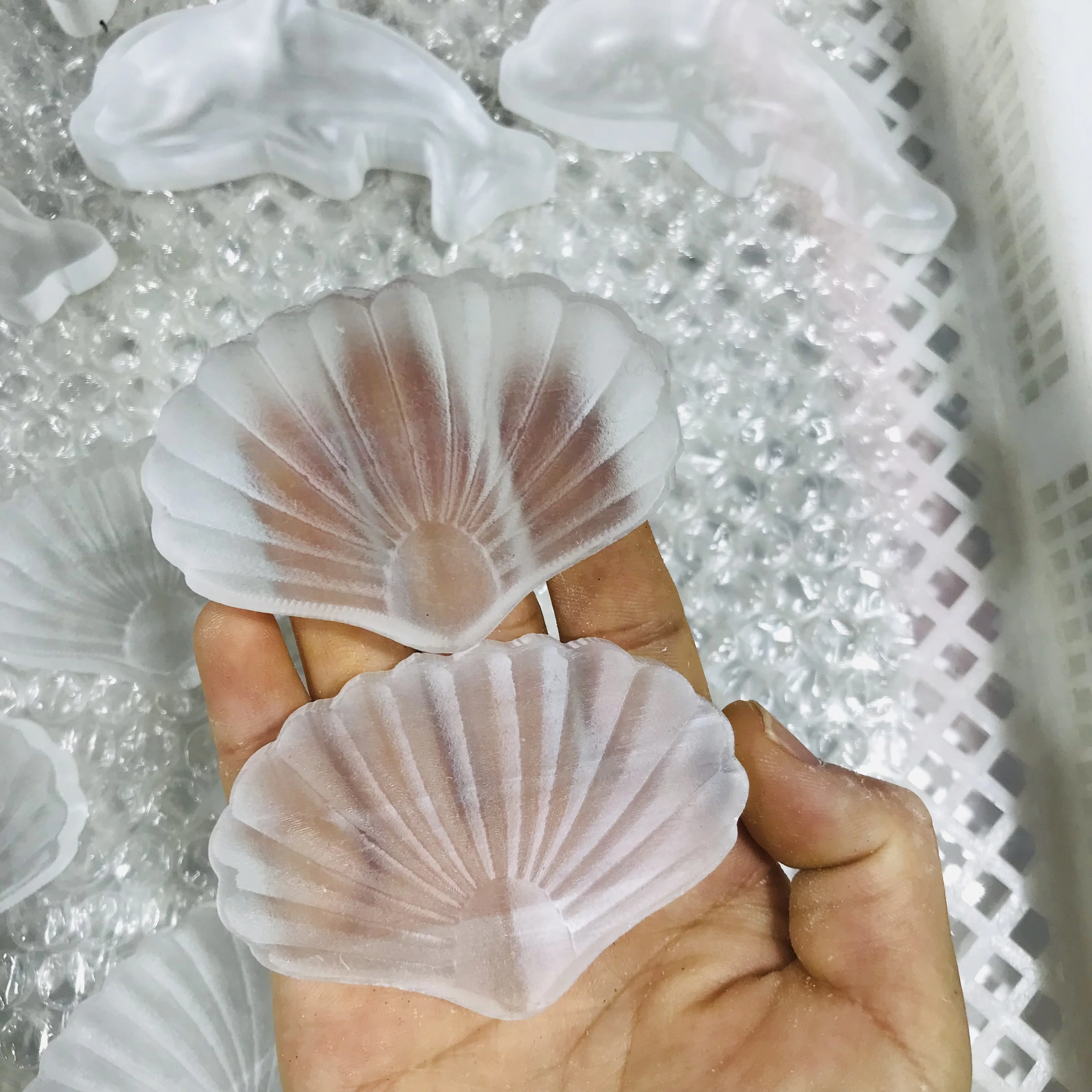 Wholesales Natural crystal crafts Selenite unicorn Carving Hand Carved Selenite dolphin For Decoration