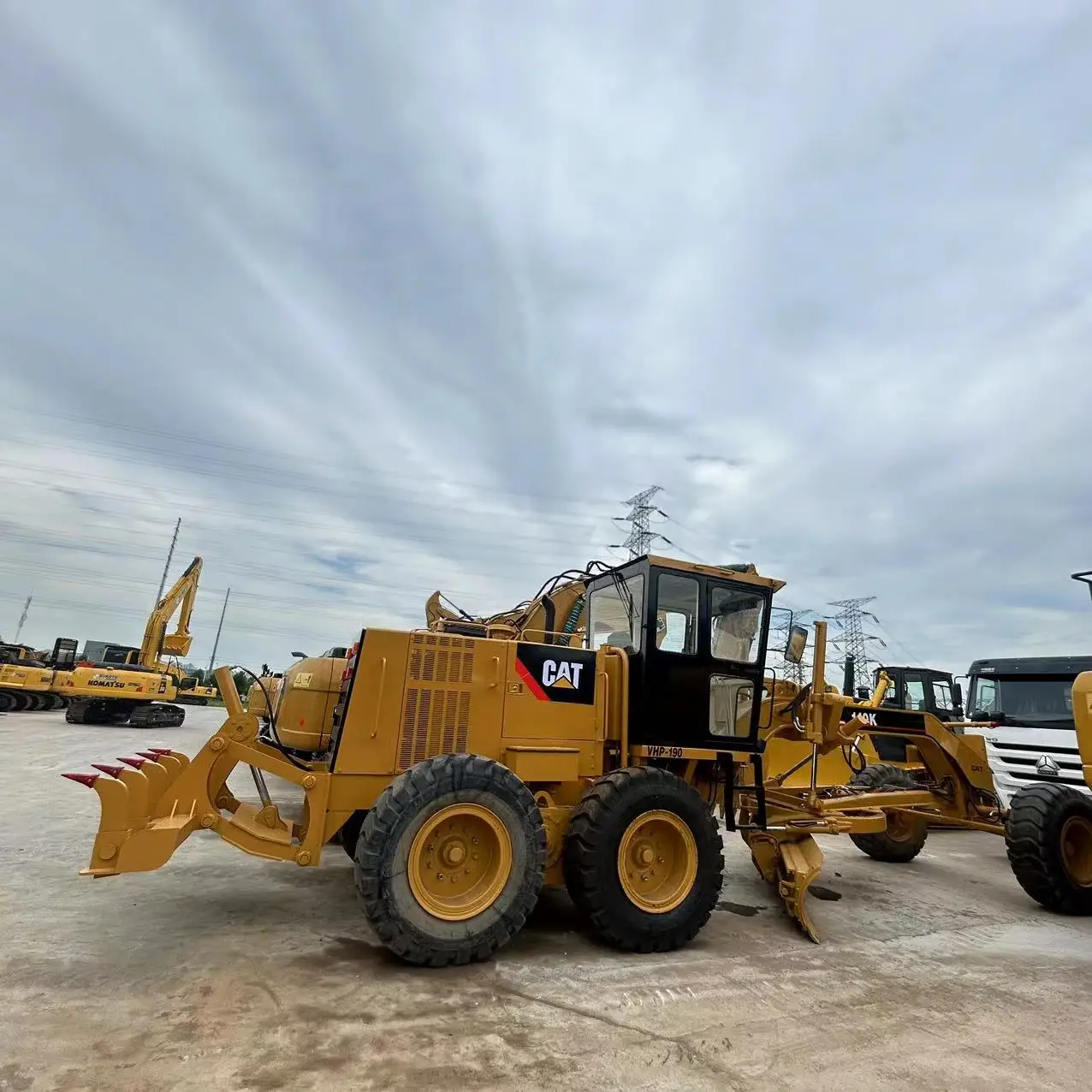 100% японская подержанная гусеница Caterpillar используется CAT140H 140K 140G продажа