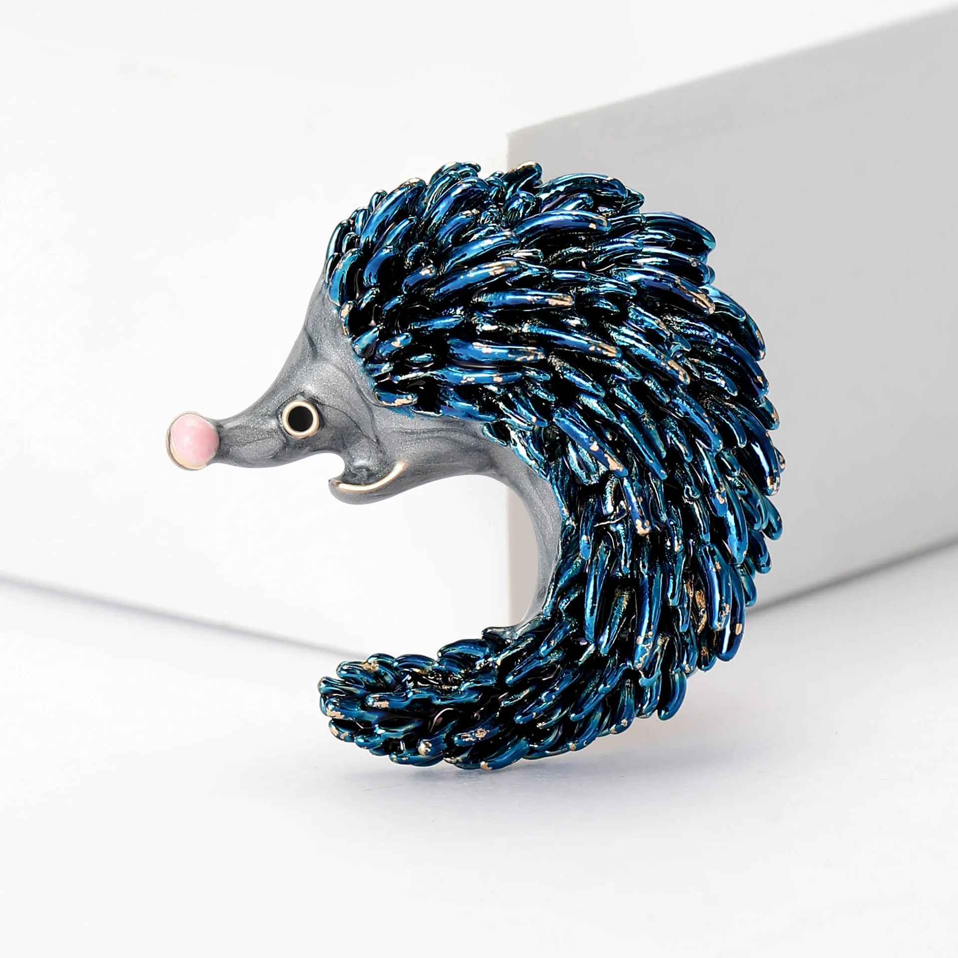 Enamel Drip Oil Long Tail Hedgehog Brooch Vintage Animal Pins Ladies Costume Corsage Jewelry